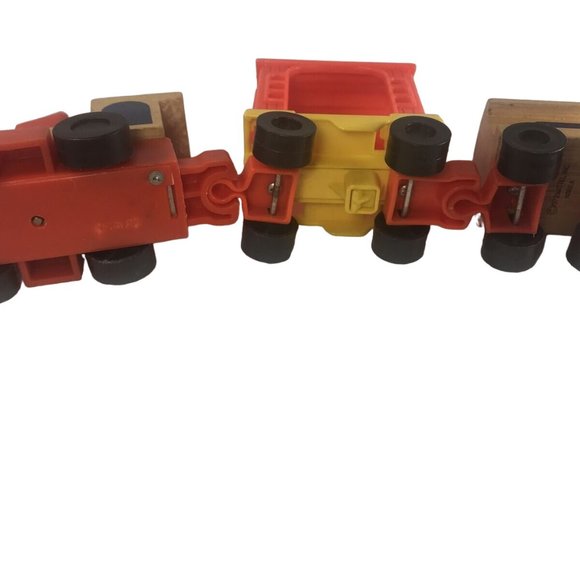 Vintage 1972 Mattel Wind Up Putt Putt Wooden Train Toy Set Random Lot - Picture 3 of 16